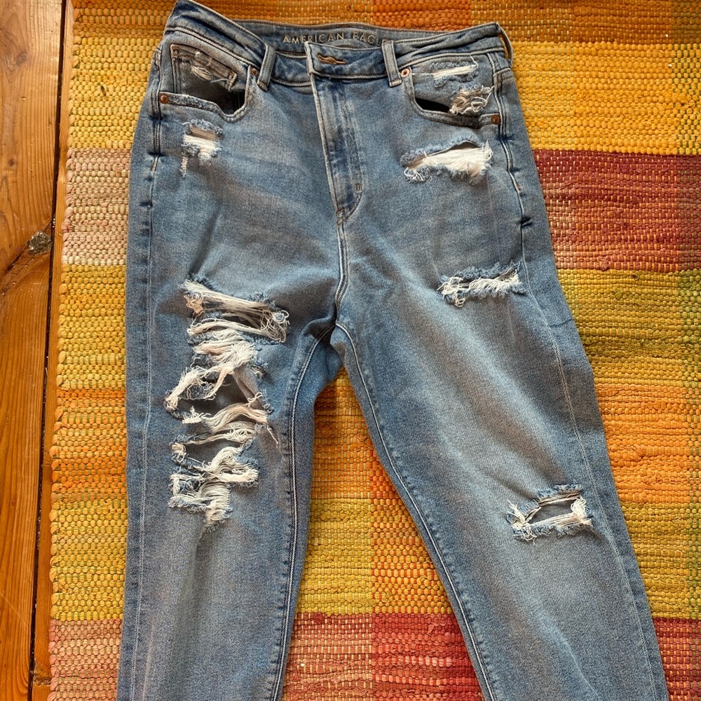 American Eagle mom jeans